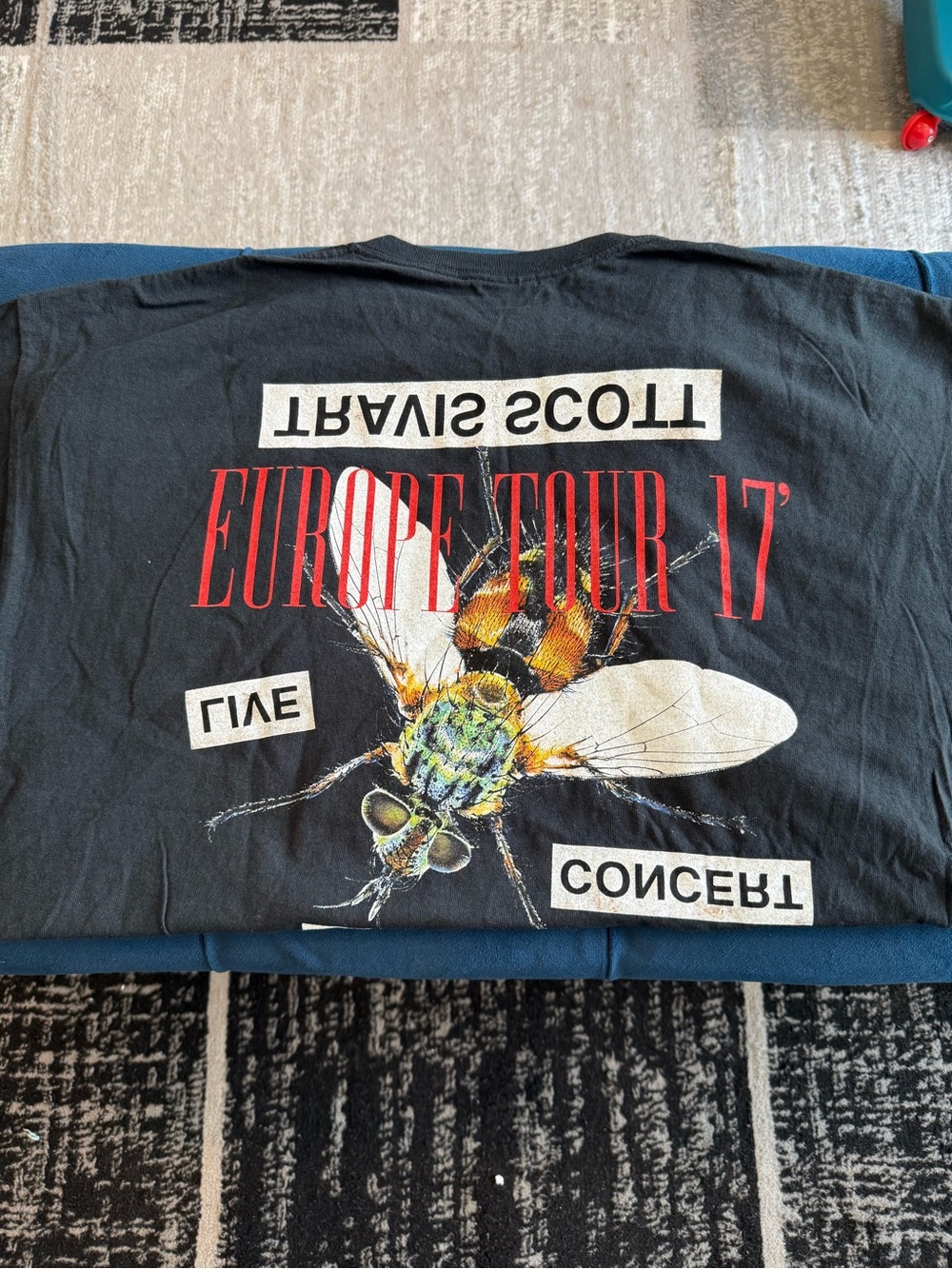Travis Scott  Europe Tour '17 Graphic Tee with Fly Motif